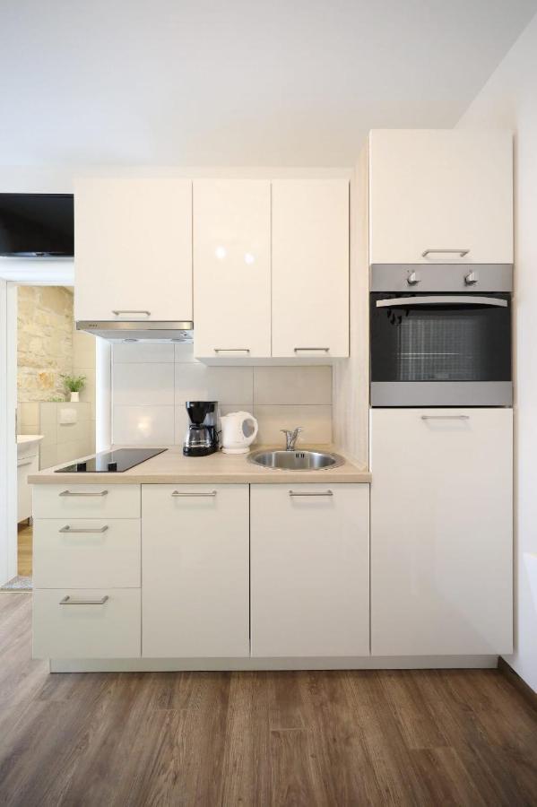 Apartment Center 3