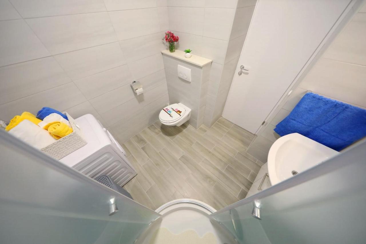 Apartment Center 3