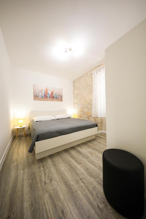Center 3 Apartment